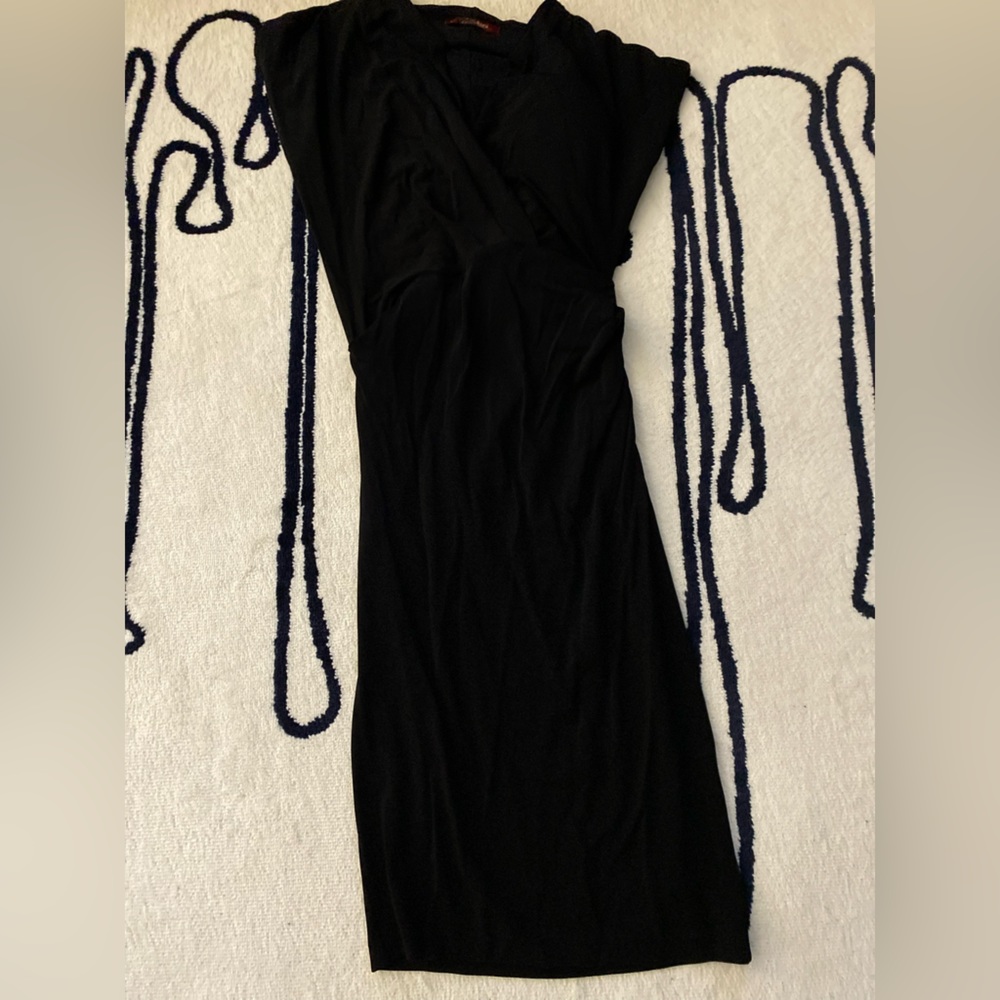 MaxMara Black stretch, faux wrap, square shoulder, knee length LBD sz medium M.